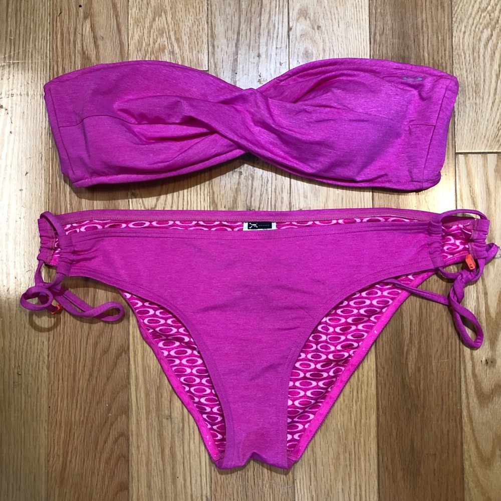 Oakley Bikini